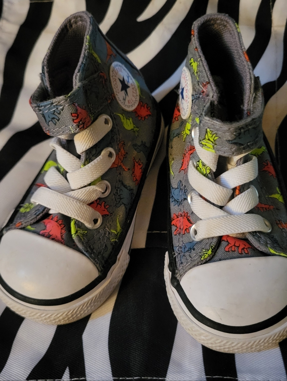 Chuck Taylor Allstar Infant Dinosaur Print Shoes